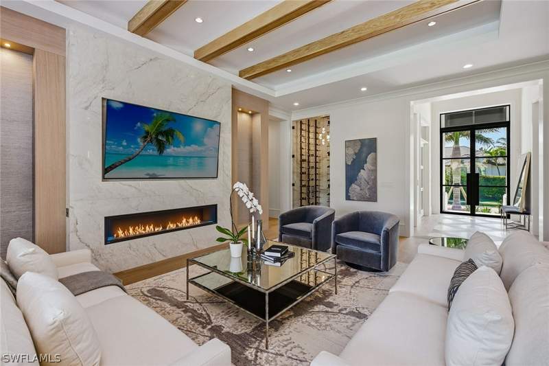 5 bedroom SingleFamilyResidence at 529 Neapolitan Way, Park Shore, Naples — photo 4