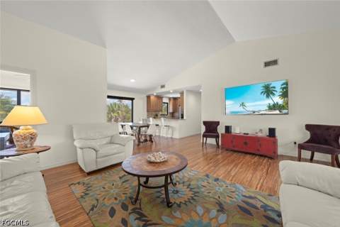 4339 Gulf Pines Dr, Sanibel FL - photo 8 of 48