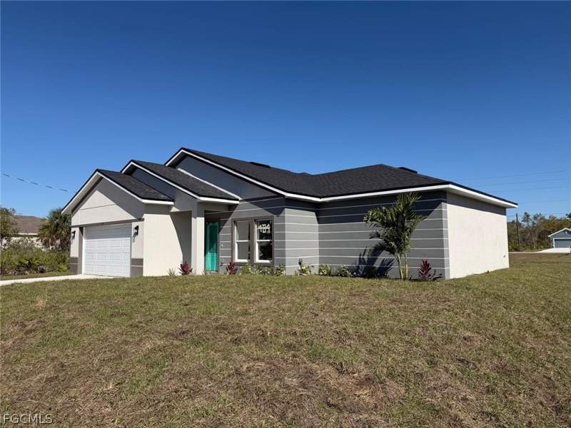 4 bedroom SingleFamilyResidence at 484 Westdale Ave, Lehigh Acres, Lehigh Acres — photo 2
