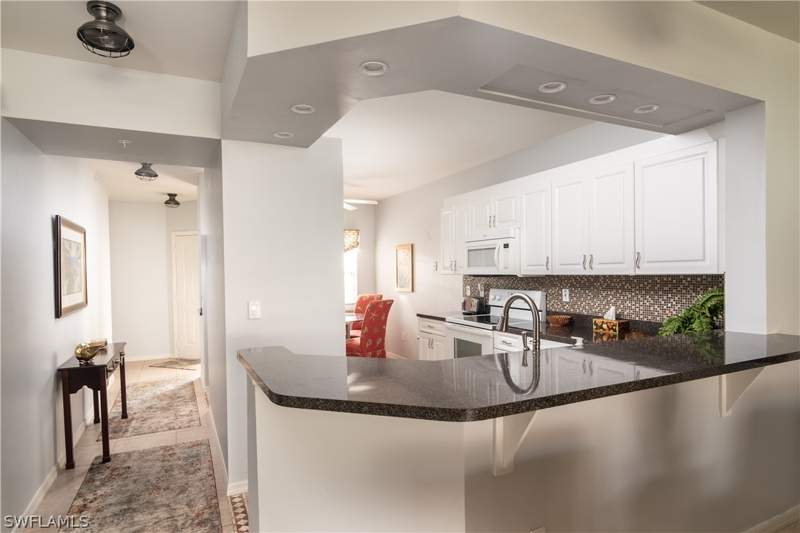2 bedroom Condominium at 2585 Old Groves Rd L102, Pipers Grove, Naples — photo 4