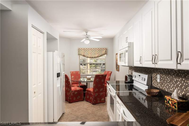 2 bedroom Condominium at 2585 Old Groves Rd L102, Pipers Grove, Naples — photo 5