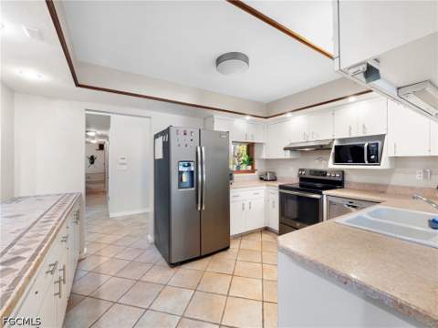 12330 McGregor Woods Cir, Fort Myers FL - photo 14 of 47