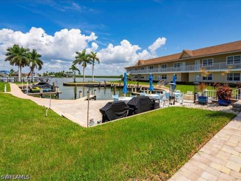 850 Palm St E2, Marco Island FL - photo 22 of 23