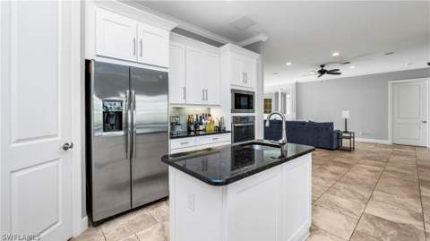 8591 Maggiore Ct, Naples FL - photo 13 of 50