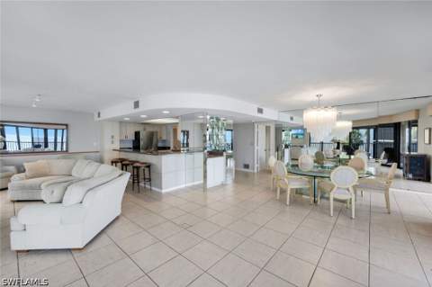 9653 Gulf Shore Dr 303, Naples FL - photo 14 of 50