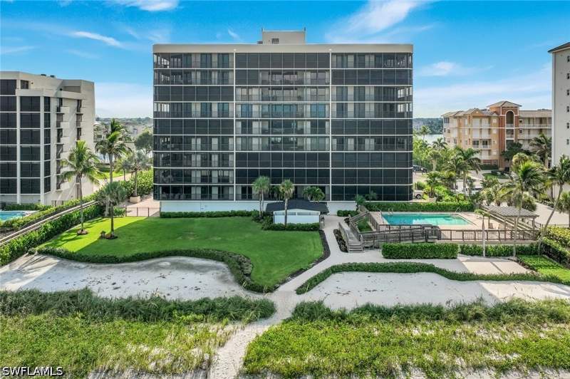 3 bedroom Condominium at 9653 Gulf Shore Dr 303, Casa Grande, Naples — photo 5