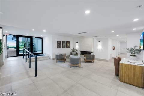 9653 Gulf Shore Dr 303, Naples FL - photo 8 of 50