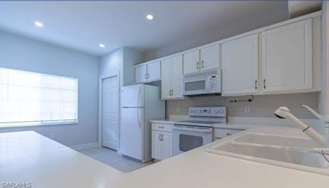 9113 Michael Cir 9, Naples FL - photo 10 of 28