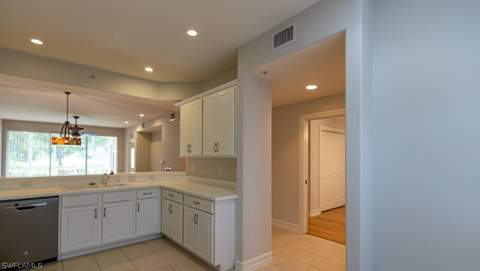 9113 Michael Cir 9, Naples FL - photo 9 of 28