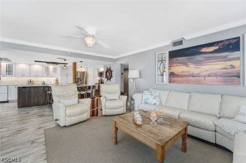 345 Mango St 401, Fort Myers Beach FL - photo 12 of 47