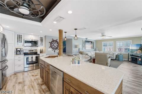345 Mango St 401, Fort Myers Beach FL - photo 20 of 47