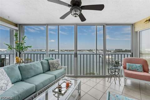 345 Mango St 401, Fort Myers Beach FL - photo 22 of 47