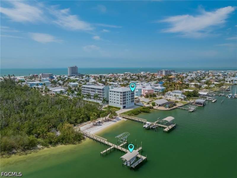 2 bedroom Condominium at 345 Mango ST 401, SEA GRAPE BAY CONDO, Fort Myers Beach — photo 3