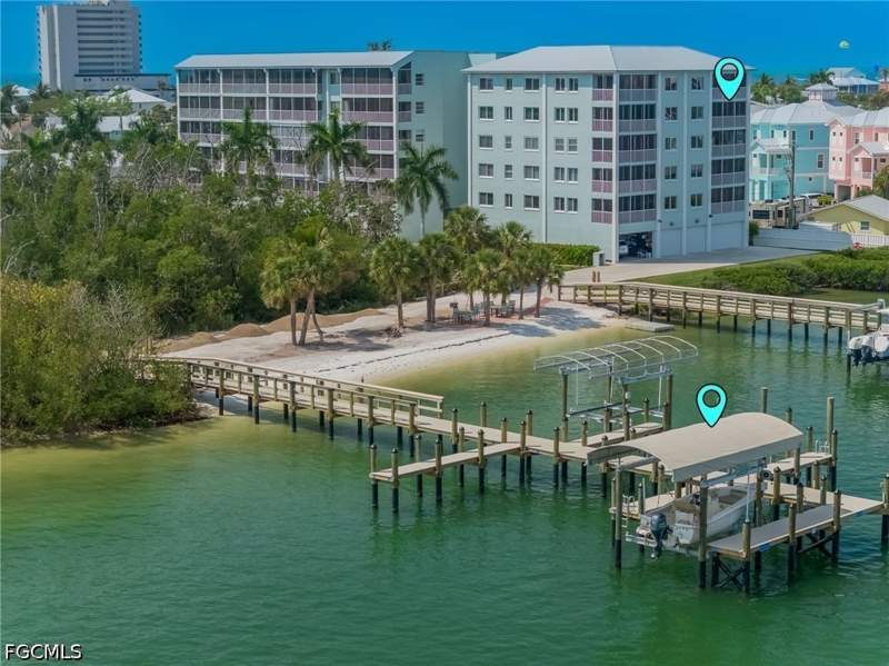 2 bedroom Condominium at 345 Mango ST 401, SEA GRAPE BAY CONDO, Fort Myers Beach — photo 4