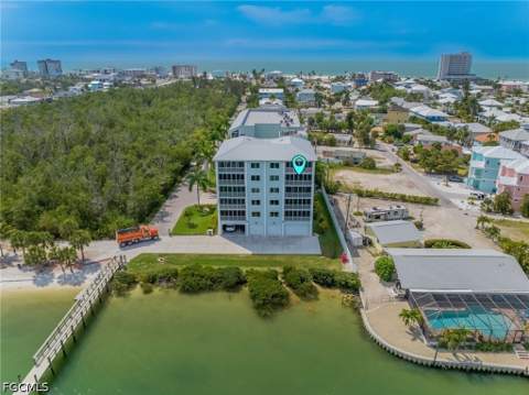 345 Mango St 401, Fort Myers Beach FL - photo 7 of 47