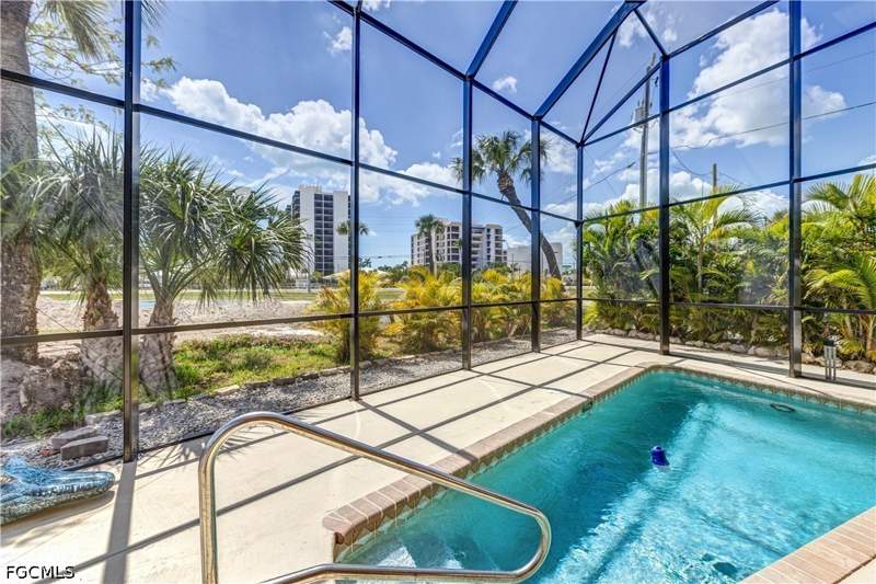 3 bedroom SingleFamilyResidence at 90 Ibis St, Sandpiper Village, Fort Myers Beach — photo 2