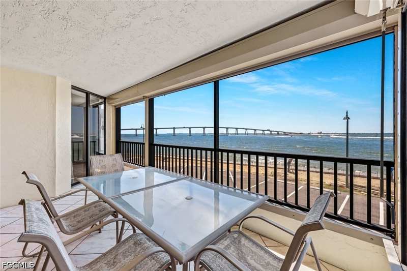 2 bedroom Condominium at 15011 Punta Rassa Rd 103, Punta Rassa, Fort Myers — photo 1