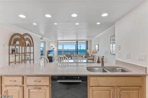 15011 Punta Rassa Rd 103, Fort Myers FL - photo 8 of 32