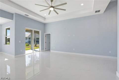 429 Palmyra Ave, Lehigh Acres FL - photo 8 of 44