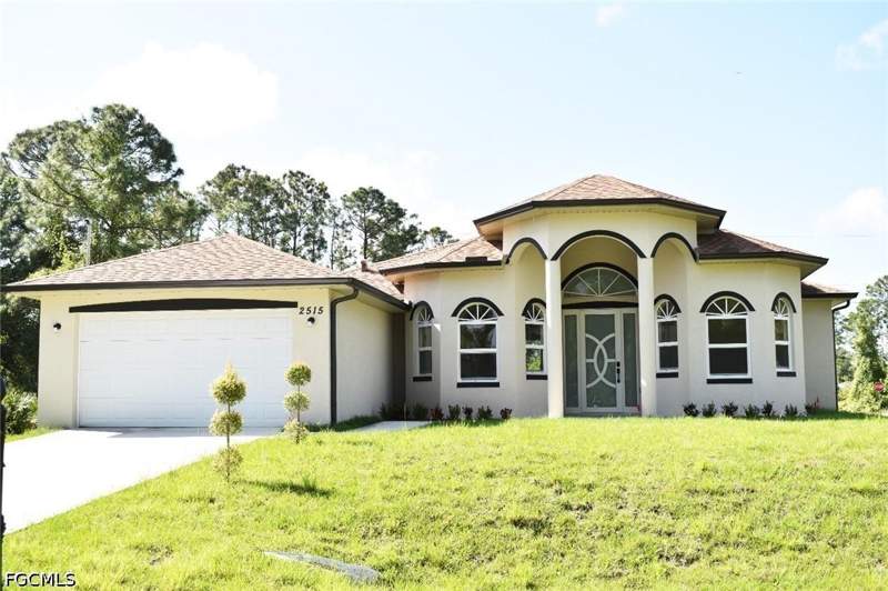 3 bedroom SingleFamilyResidence at 2515 45th St W, Lehigh Acres, Lehigh Acres — photo 2