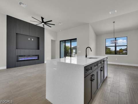 1517 NW 21st Pl, Cape Coral FL - photo 10 of 36