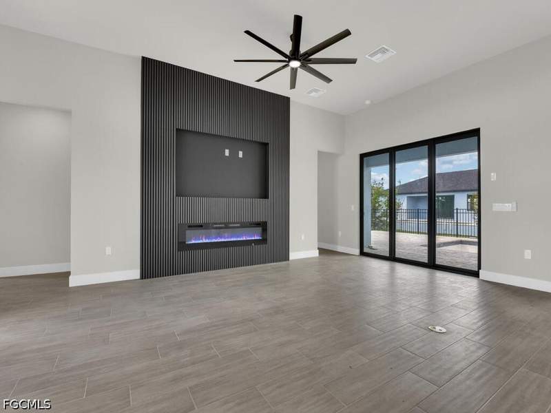 4 bedroom SingleFamilyResidence at 1517 NW 21st Pl, Cape Coral, Cape Coral — photo 3