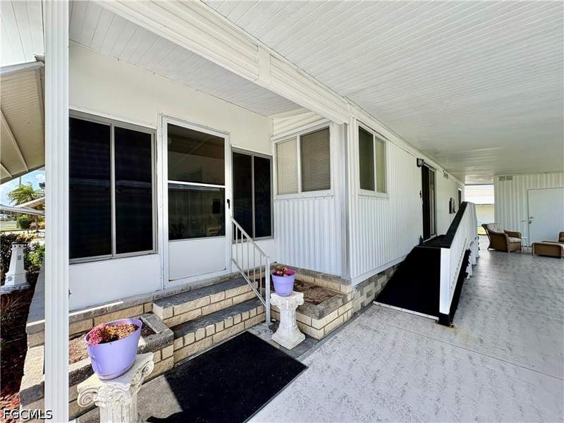 2 bedroom ManufacturedHome at 3049 Longview Ln, Lake Arrowhead Mob Village, North Fort Myers — photo 2