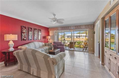 515 Gabriel Cir 1901, Naples FL - photo 10 of 32
