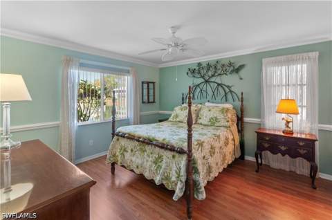 515 Gabriel Cir 1901, Naples FL - photo 16 of 32