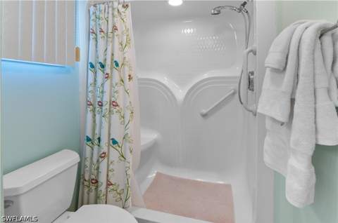 515 Gabriel Cir 1901, Naples FL - photo 18 of 32