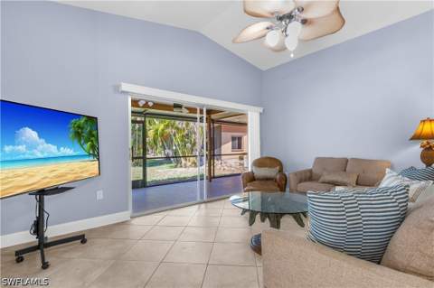 6487 Royal Woods Dr, Fort Myers FL - photo 13 of 34