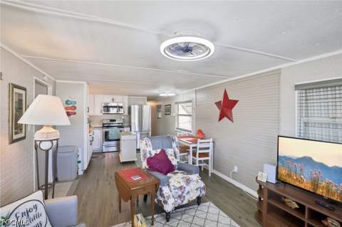 9806 Sugarberry Way, Fort Myers FL - photo 6 of 43