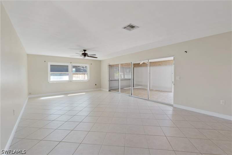 3 bedroom SingleFamilyResidence at 2366 Woodland Ter, Fort Myers, Fort Myers — photo 3