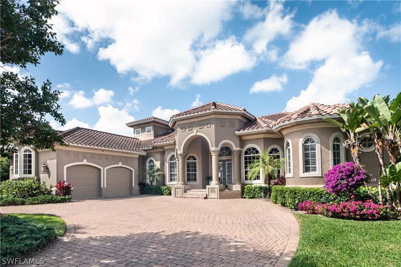 4 bedroom SingleFamilyResidence at 3433 Crayton Rd, Moorings, Naples — photo 1