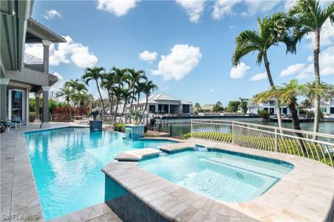 3433 Crayton Rd, Naples FL - photo 10 of 33