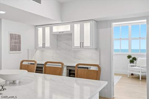 980 Cape Marco Dr 706, Marco Island FL - photo 10 of 45