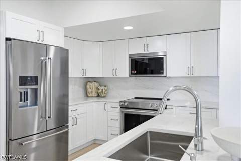 980 Cape Marco Dr 706, Marco Island FL - photo 9 of 45