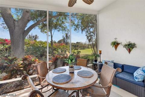 1562 Weybridge Cir 31, Naples FL - photo 11 of 17