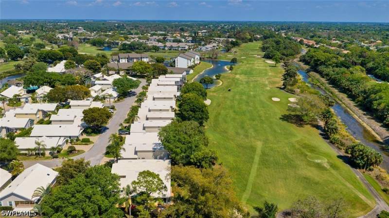 3 bedroom SingleFamilyResidence at 1562 Weybridge Cir 31, Weybridge, Naples — photo 3