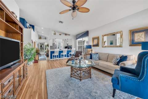 1562 Weybridge Cir 31, Naples FL - photo 9 of 17