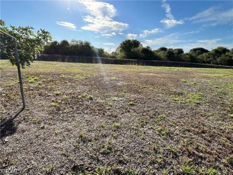 1515 Medford Pl, Lehigh Acres FL - photo 15 of 16