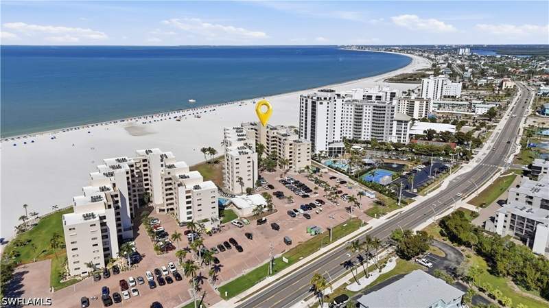 3 bedroom Condominium at 6660 Estero Blvd 502, Sandarac Condo, Fort Myers Beach — photo 2