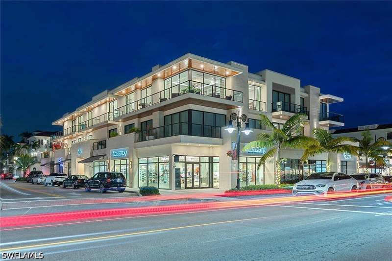2 bedroom Condominium at 495 5th St S 304, 505 On Fifth, Naples — photo 2