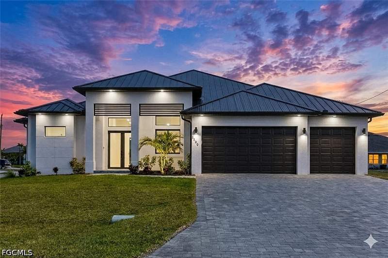 3 bedroom SingleFamilyResidence at 3300 NW 1st Ter, Cape Coral, Cape Coral — photo 2