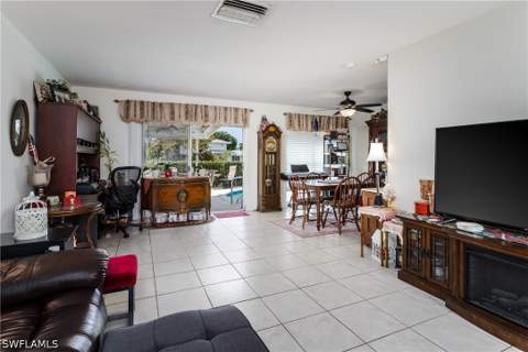 756 Apple Ct, Marco Island FL - photo 14 of 34