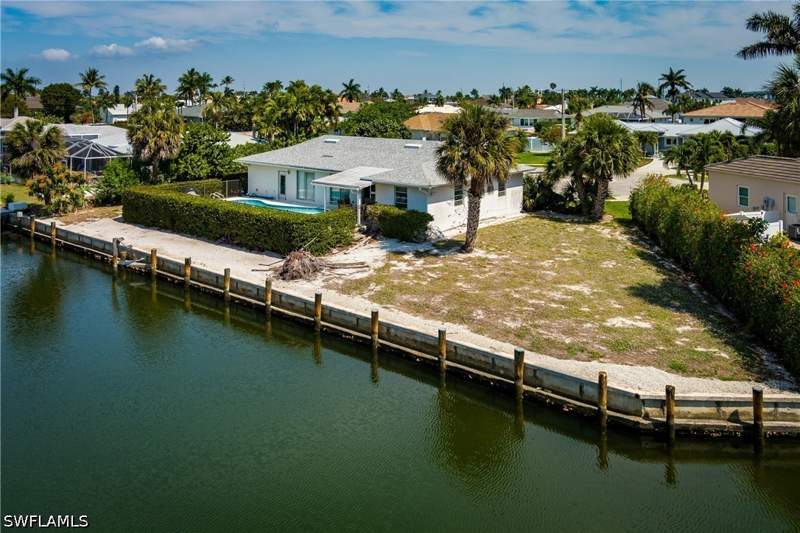 3 bedroom SingleFamilyResidence at 756 Apple Ct, Marco Beach, Marco Island — photo 2