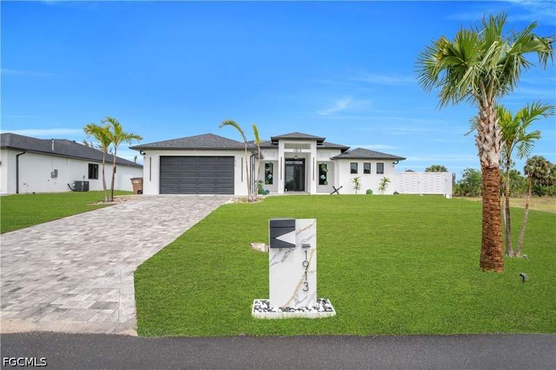 4 bedroom SingleFamilyResidence at 1913 NE 34th Ter, Cape Coral, Cape Coral — photo 5