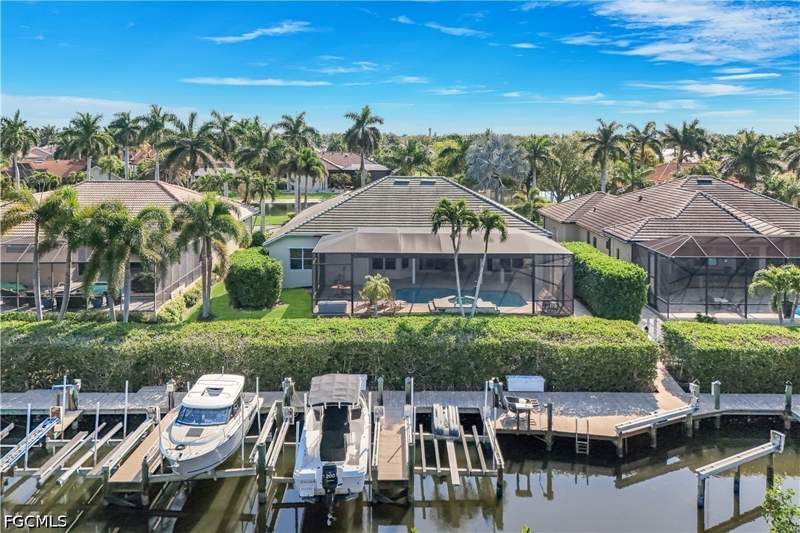 3 bedroom SingleFamilyResidence at 15930 Catalpa Cove Dr, Catalpa Cove, Fort Myers — photo 4
