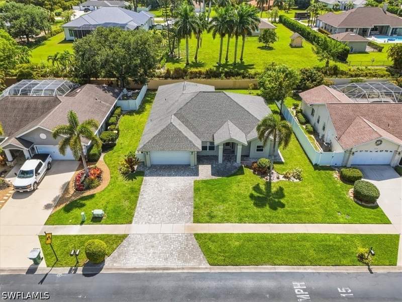 4 bedroom SingleFamilyResidence at 10225 Boca Cir, Boca Palms, Naples — photo 2