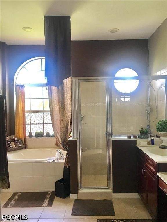 4 bedroom SingleFamilyResidence at 2124 Skyline Blvd, Cape Coral, Cape Coral — photo 4